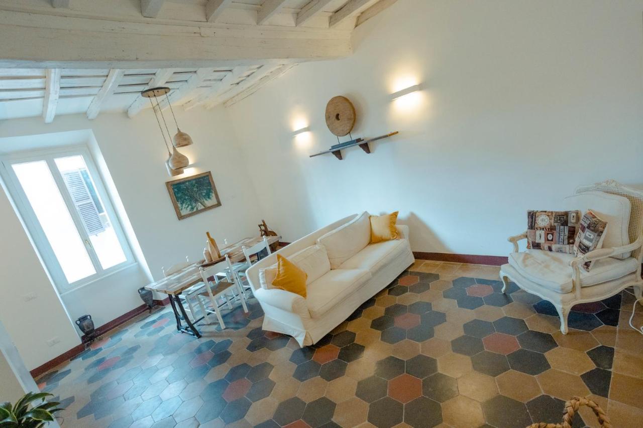 Domus Superior Navona - Pantheon Apartment โรม ภายนอก รูปภาพ