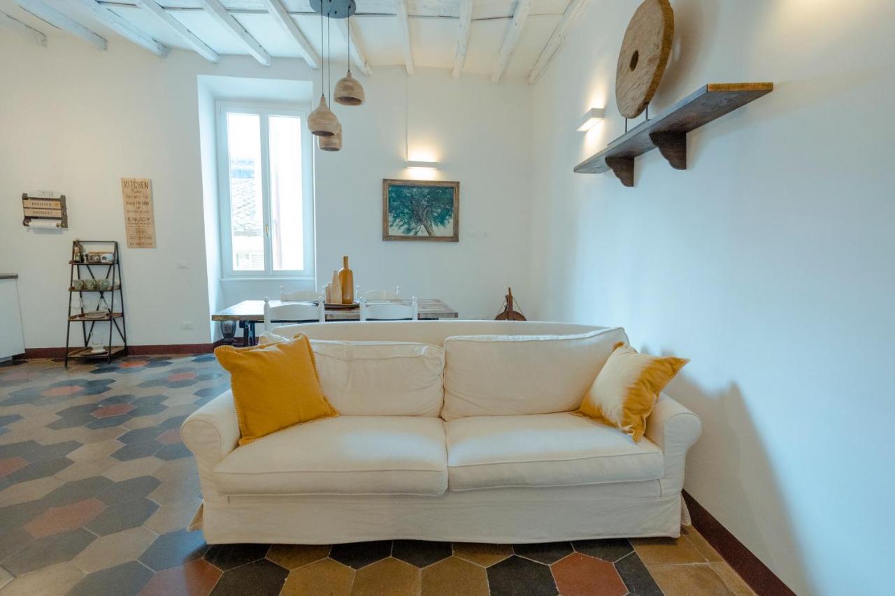 Domus Superior Navona - Pantheon Apartment โรม ภายนอก รูปภาพ