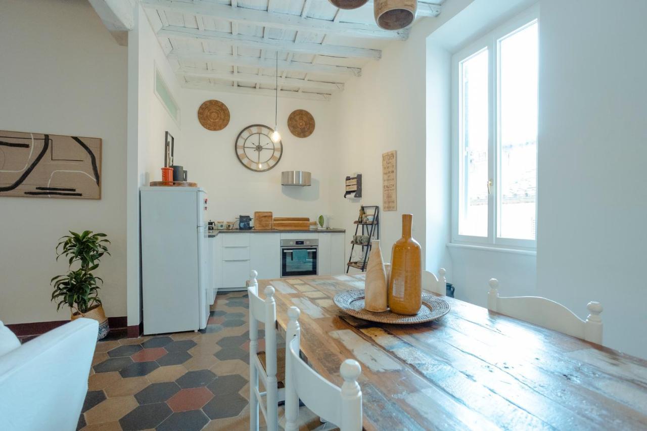 Domus Superior Navona - Pantheon Apartment โรม ภายนอก รูปภาพ