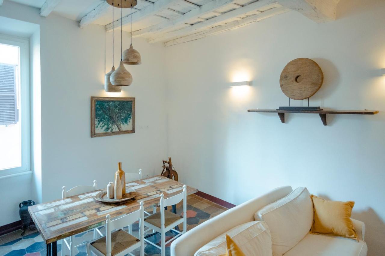 Domus Superior Navona - Pantheon Apartment โรม ภายนอก รูปภาพ