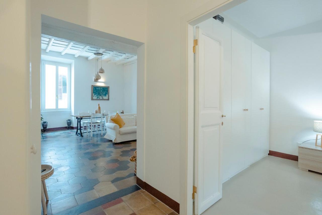 Domus Superior Navona - Pantheon Apartment โรม ภายนอก รูปภาพ